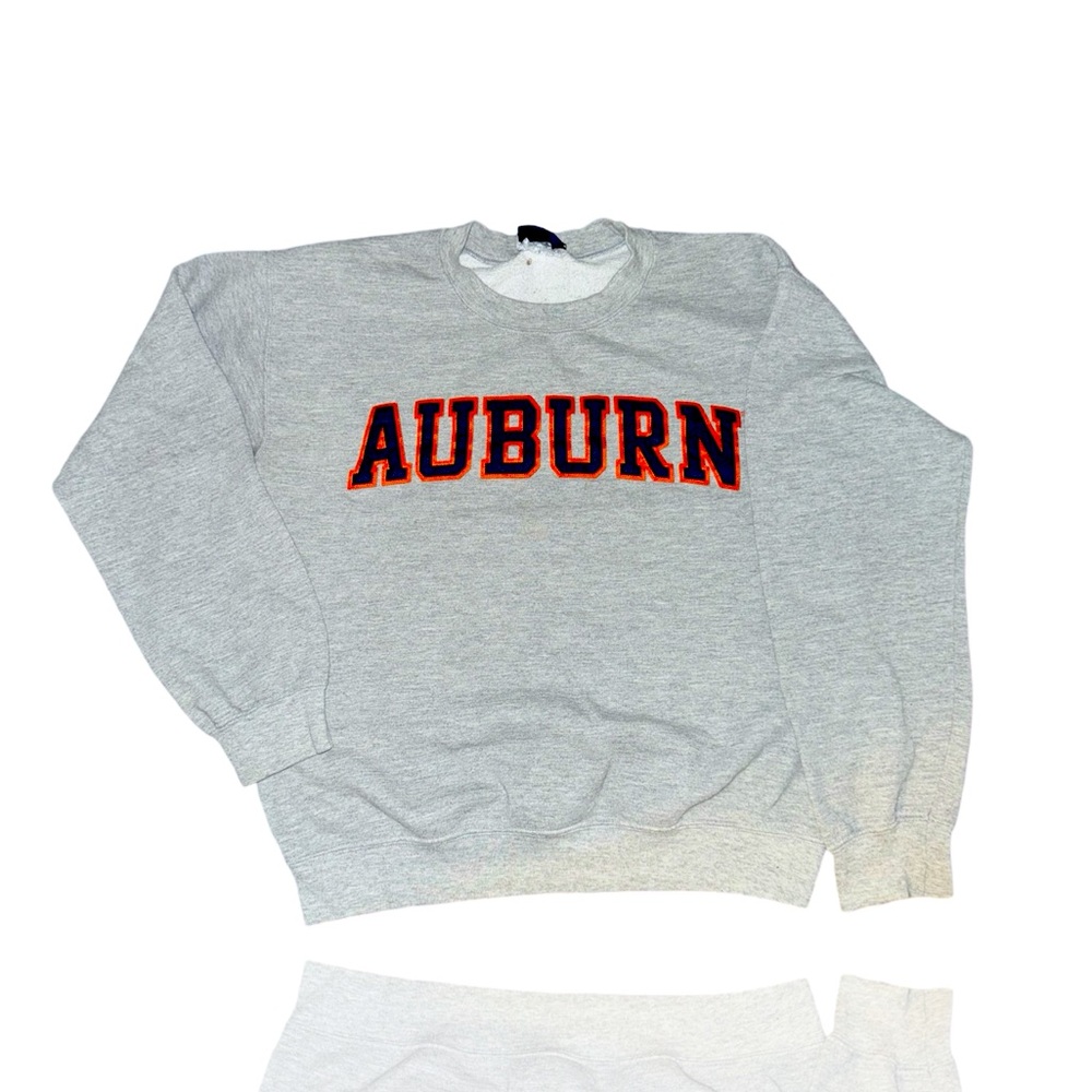 Auburn University Vintage “MV Sport” NCAA Sweatshirt: SEC: Tigers Football